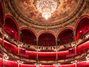 (c) Le Théâtre des Célestins